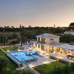 Villa Brand New Luxury - Marie's Happy Place Pesádha