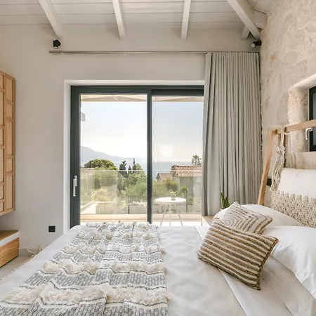 Villa Brand New Luxury - Marie's Happy Place