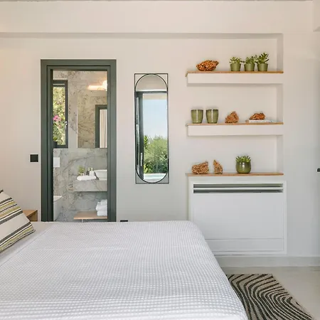 Brand New Luxury - Marie's Happy Place Villa *