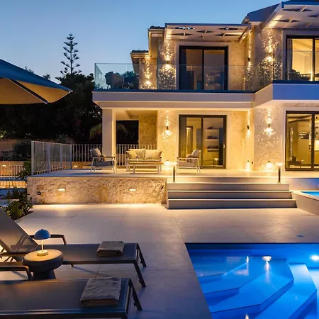 Villa Brand New Luxury - Marie's Happy Place