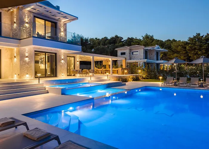 Brand New Luxury - Marie's Happy Place Villa