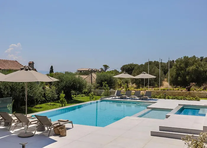 Brand New Luxury - Marie's Happy Place Pesádha