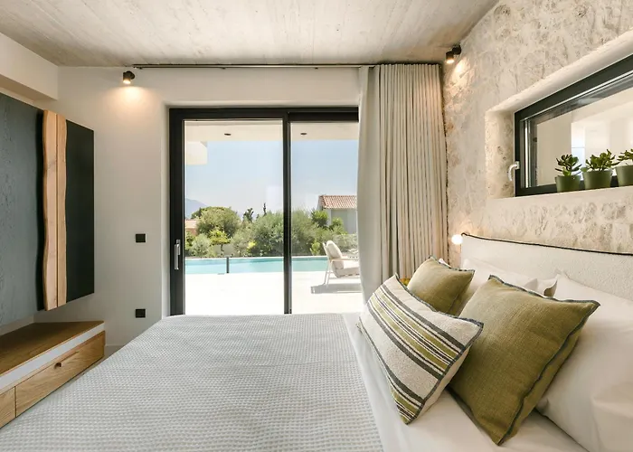Brand New Luxury - Marie's Happy Place Pesádha