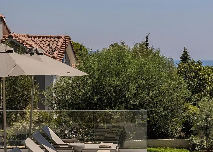 Brand New Luxury - Marie's Happy Place Villa