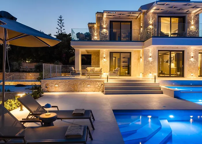 Villa Brand New Luxury - Marie's Happy Place