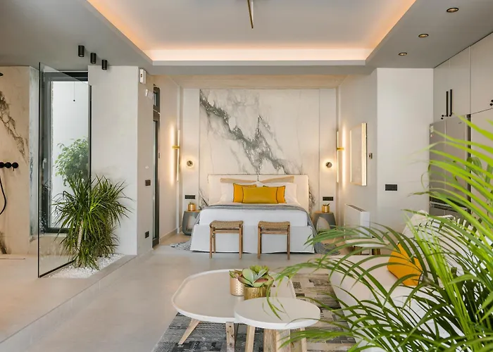 Brand New Luxury - Marie's Happy Place *