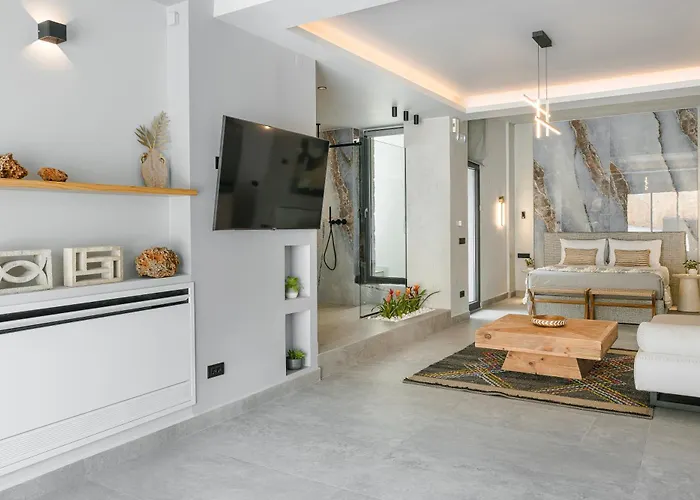 Brand New Luxury - Marie's Happy Place Villa