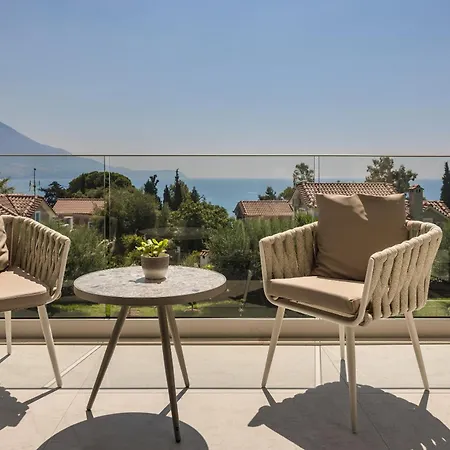 Brand New Luxury - Marie's Happy Place Pesádha